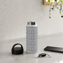 Load image into Gallery viewer, Gray Snowflake Pattern Handle Lid Water Bottle