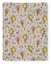 Load image into Gallery viewer, Floral Ice Cream Pattern - Blanket